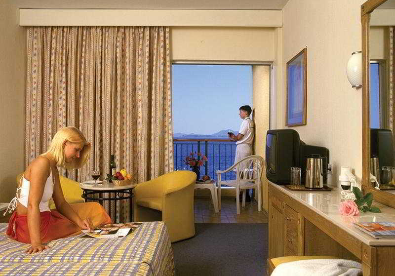 Hotel Nissaki Beach Nisaki  객실 사진